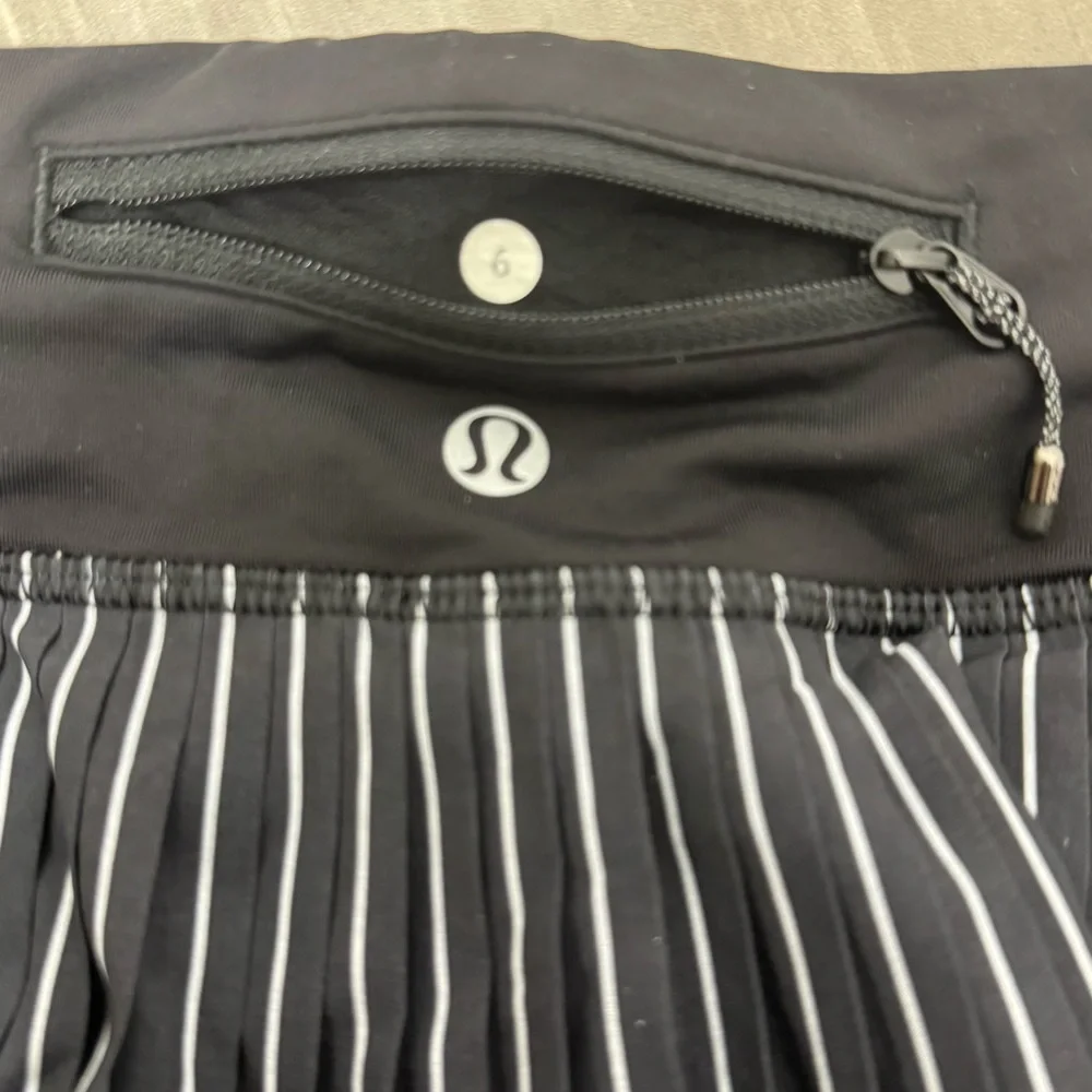 lululemon athletica Pleat to Street Skirt II - Picture 6 of 7